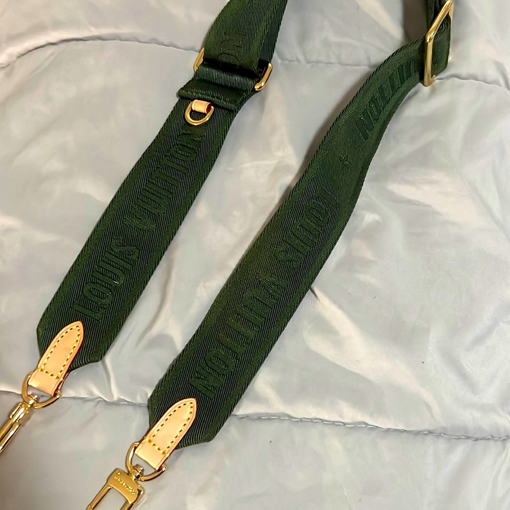 LV MULTIPOCHETTE STRAP